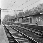153071 Gezicht op de perronzijde van het N.S.-station Driebergen-Zeist te Driebergen-Rijsenburg.